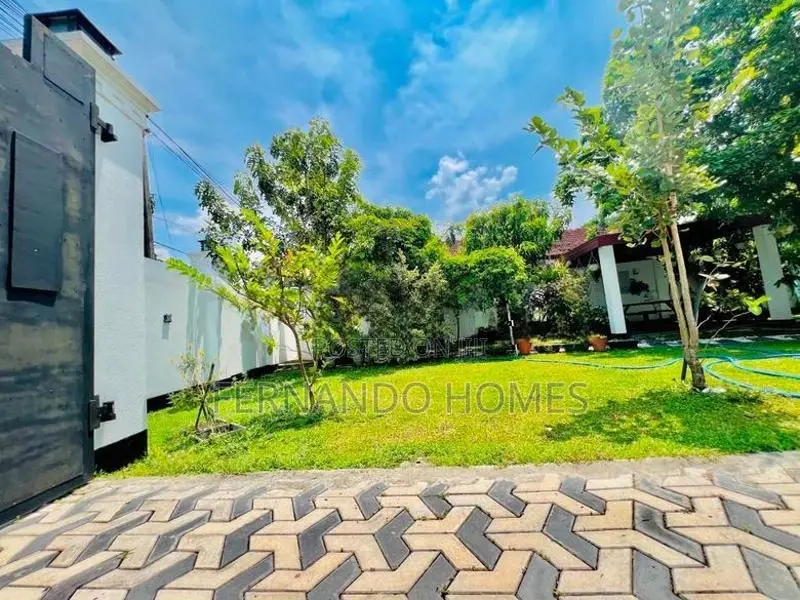 Top Near Bus Road Superir Luxury Modern House For Sale Negombo
