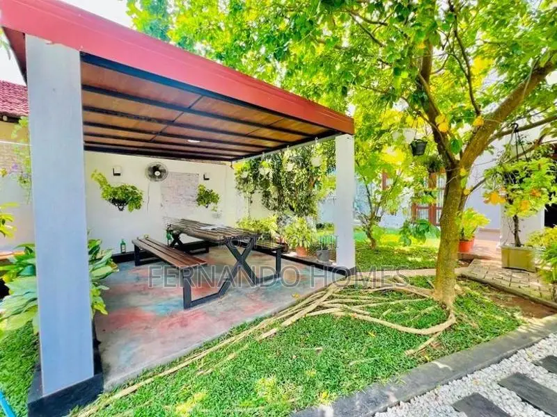 Top Near Bus Road Superir Luxury Modern House For Sale Negombo