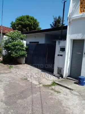 Nugegoda Jambugasmulla Mawatha Single Story House for Sale.