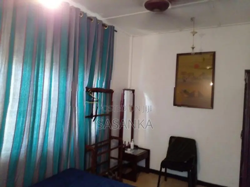Nugegoda Jambugasmulla Mawatha Single Story House for Sale.