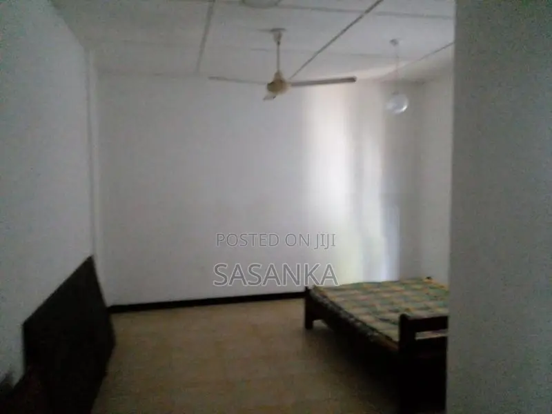 Nugegoda Jambugasmulla Mawatha Single Story House for Sale.