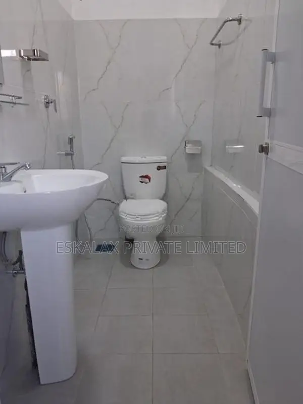 3-storey commercial Building For Rent in Colombo 12 - EC199