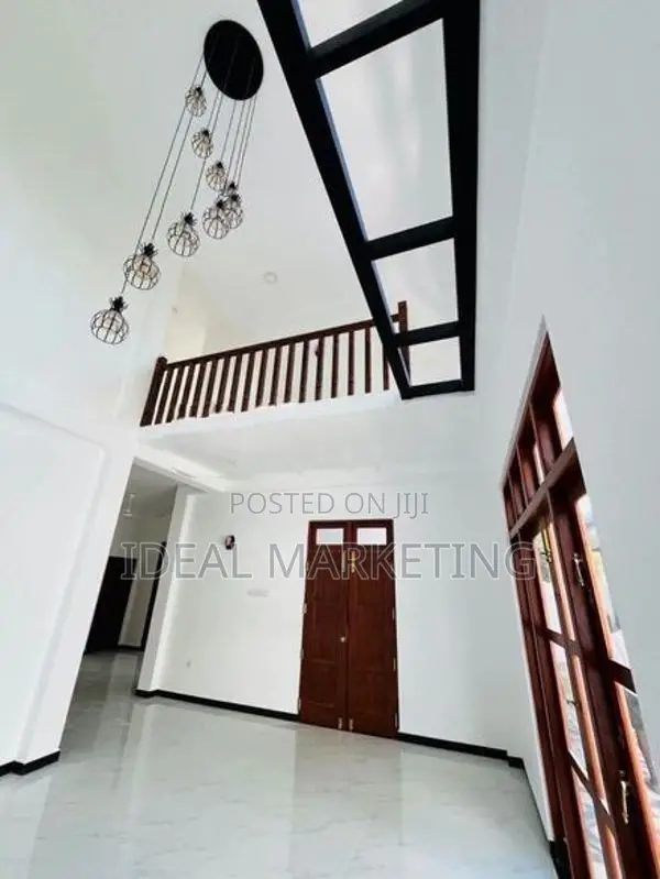 Piliyandala - Brand New House for sale