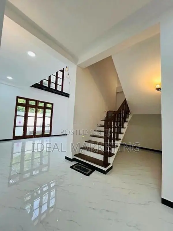 Piliyandala - Brand New House for sale