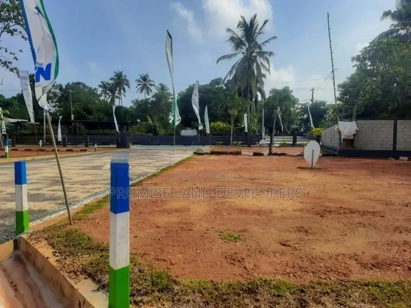 Wadduwa, Thalpitiya Lands for Sale R03