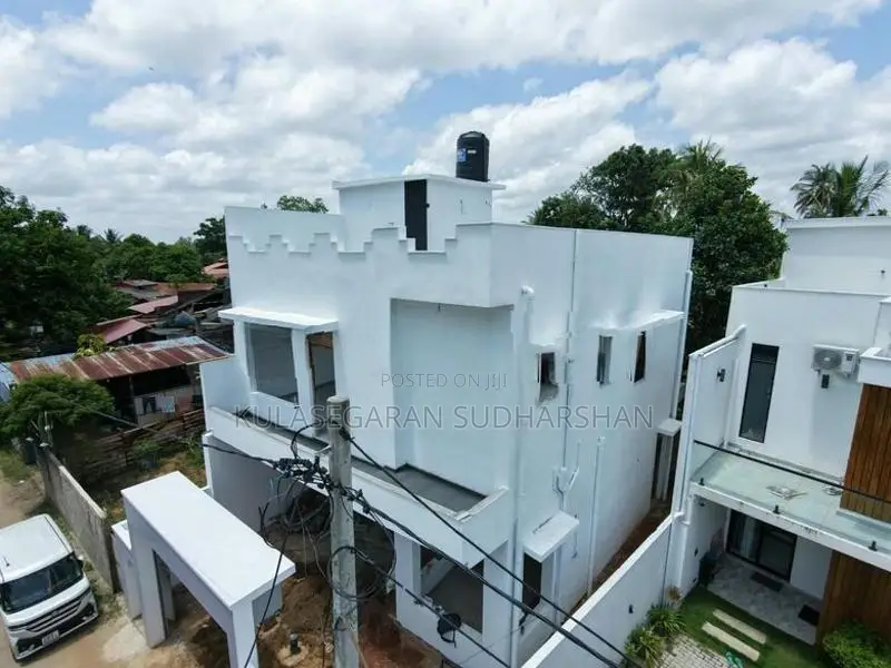 New Luxury House for Sale in Wattala,Mahabage