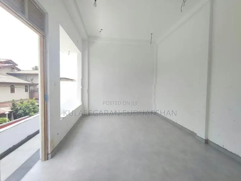 New Luxury House for Sale in Wattala,Mahabage