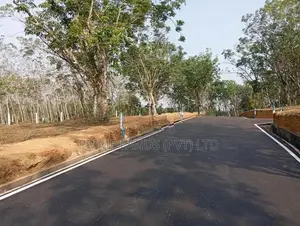 මොරගාහේන නගරයට ලඟින් අගනා ඉඩමක්