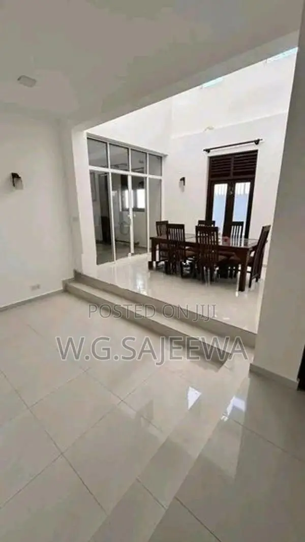 Brand New Solar Powered House Rent in Homagama Town