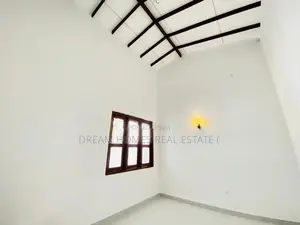 3 Bedroom House for Sale in Athurugiriya – 10 Perches