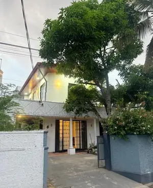 Modern 2-Bedroom House for Rent – Hendala, Wattala