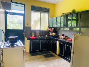 Hours for Rent in Pannipitiya
