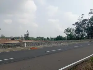 10 km to kottawa town
