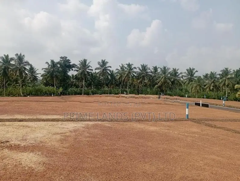 10 km to kottawa town