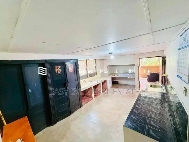 වාද්දූවෙන් වටිනා Antique House එකක් දැන් ඔබේම කරගන්න!