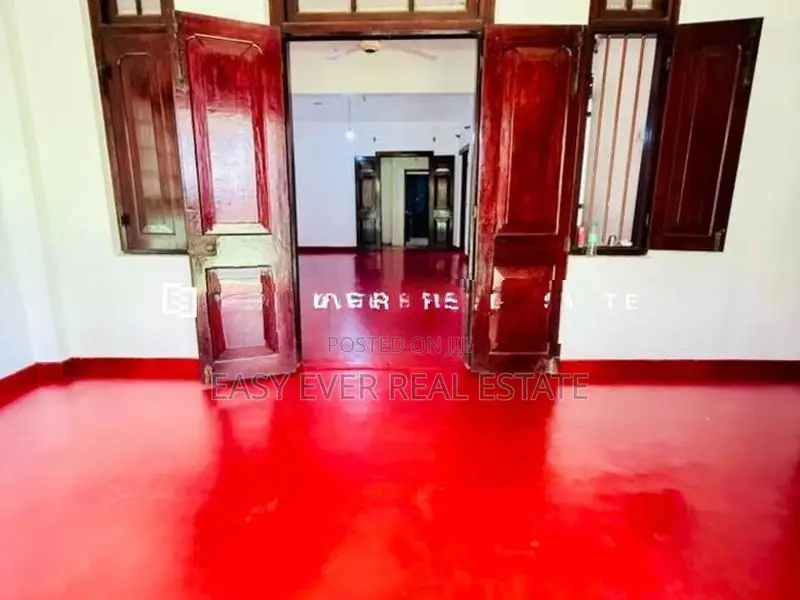 වාද්දූවෙන් වටිනා Antique House එකක් දැන් ඔබේම කරගන්න!