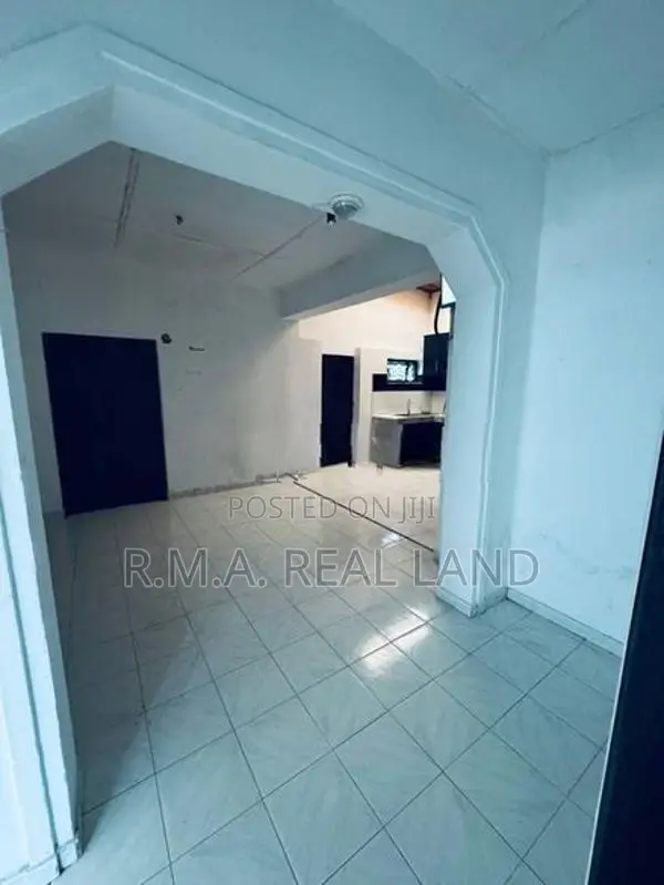 Scenic House for Sale - Galle Road Moratuwa