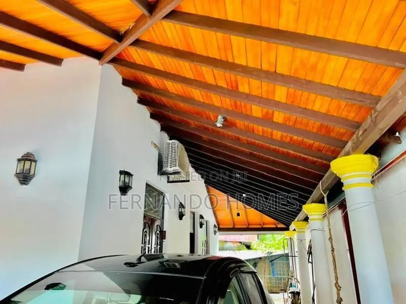 Spacious කාමර 5ක දෙමහල් නිවස විකිණීමට මීගමුව