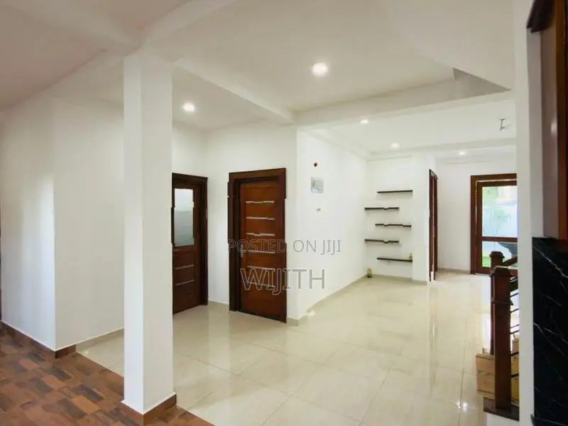 Two-Storey House for Sale in Hokandara
