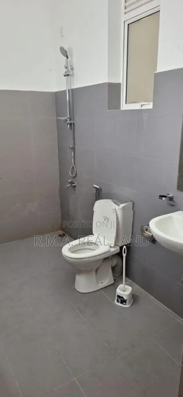 Brand New, Fully Equipped Apartment for Sale Ratmalana