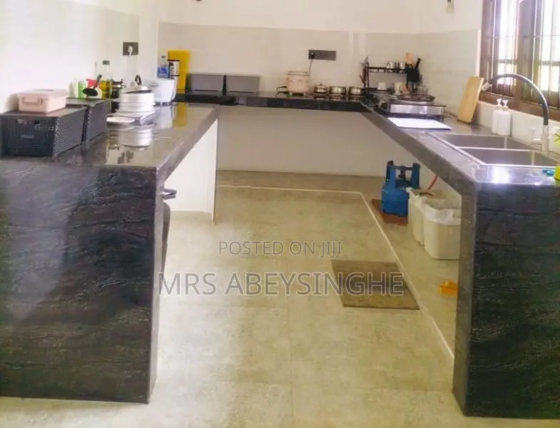 Boarding Room Panadura-Ladies Only