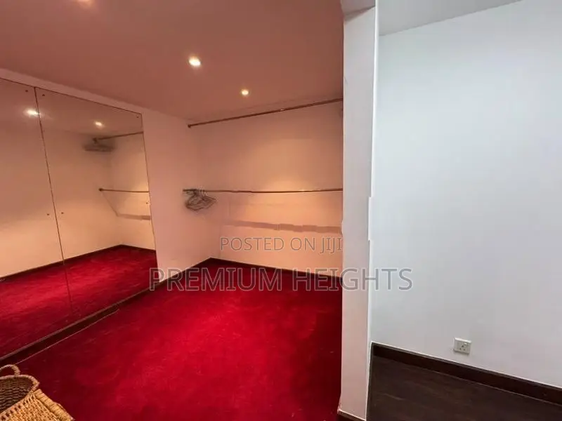 3 Br Fully Furnished Apartment for Rent in Rajagiriya