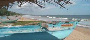 තංගල්ල මුහුදු සීමාවෙන් වටිනා ඉඩමක්