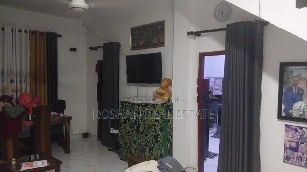 HOUSE FOR SALE EDERAMULLA WATTALA YO2902