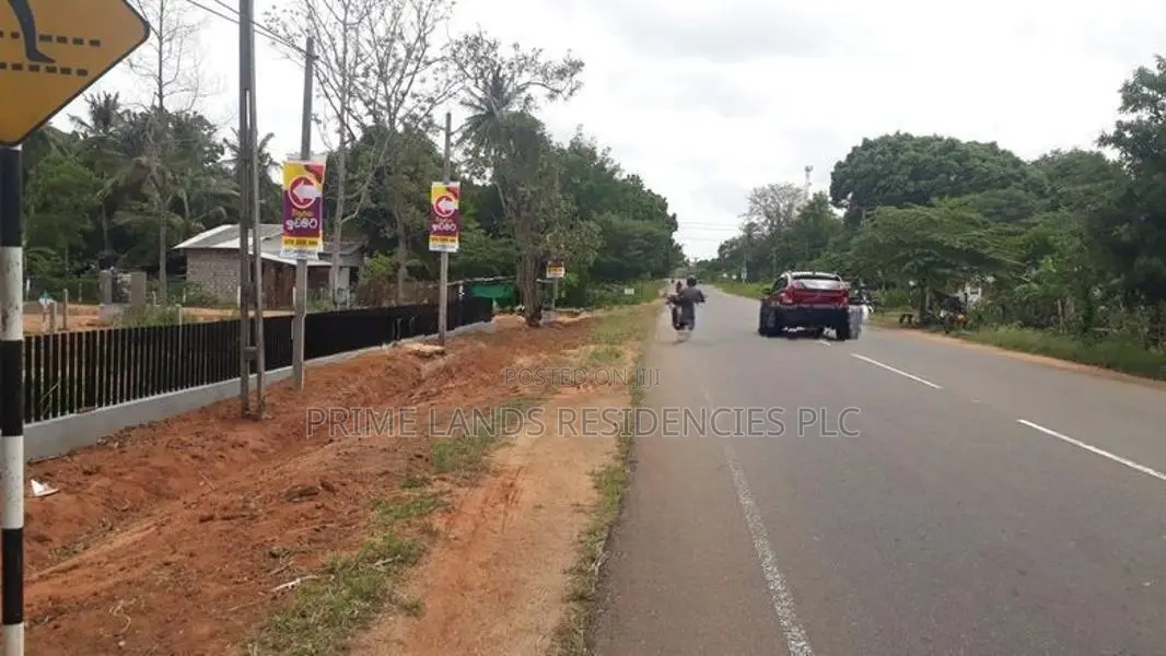 අනුරාධපුර - පුත්තලම පාරට මුහුණලා සින්නක්කර බිම්කොටස් විකිණීමට