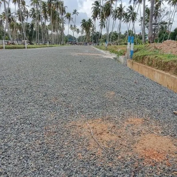 පැල්ලන්දෙණිය හන්දියෙන්ම සුපිරි ඉඩමක්