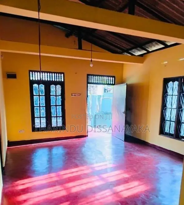 House in Jaela Makewita Plot 01