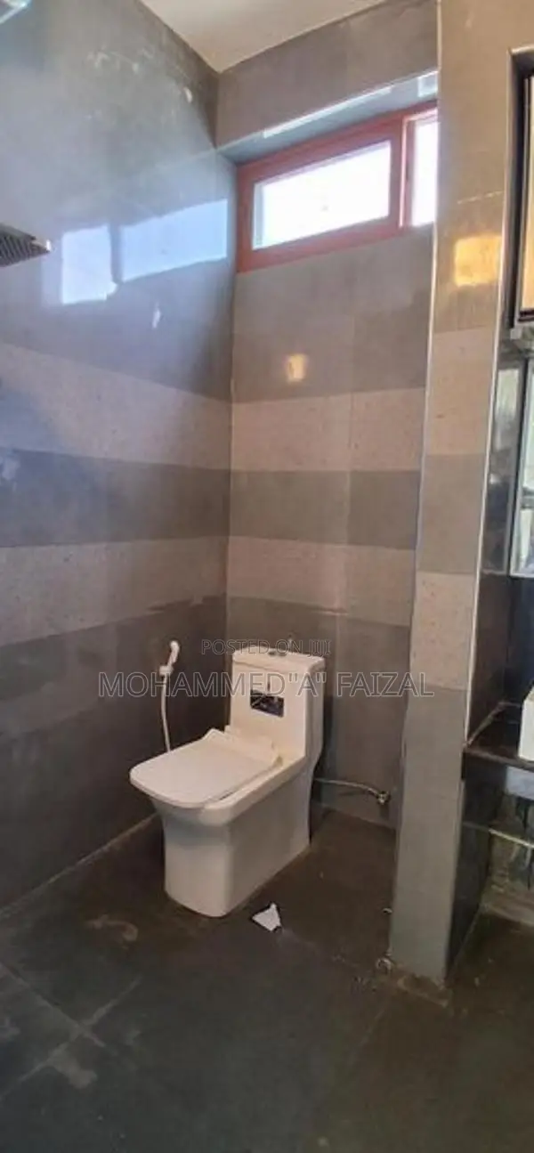Apartment For Rent In 5th Lane Kollupity Colombo.03