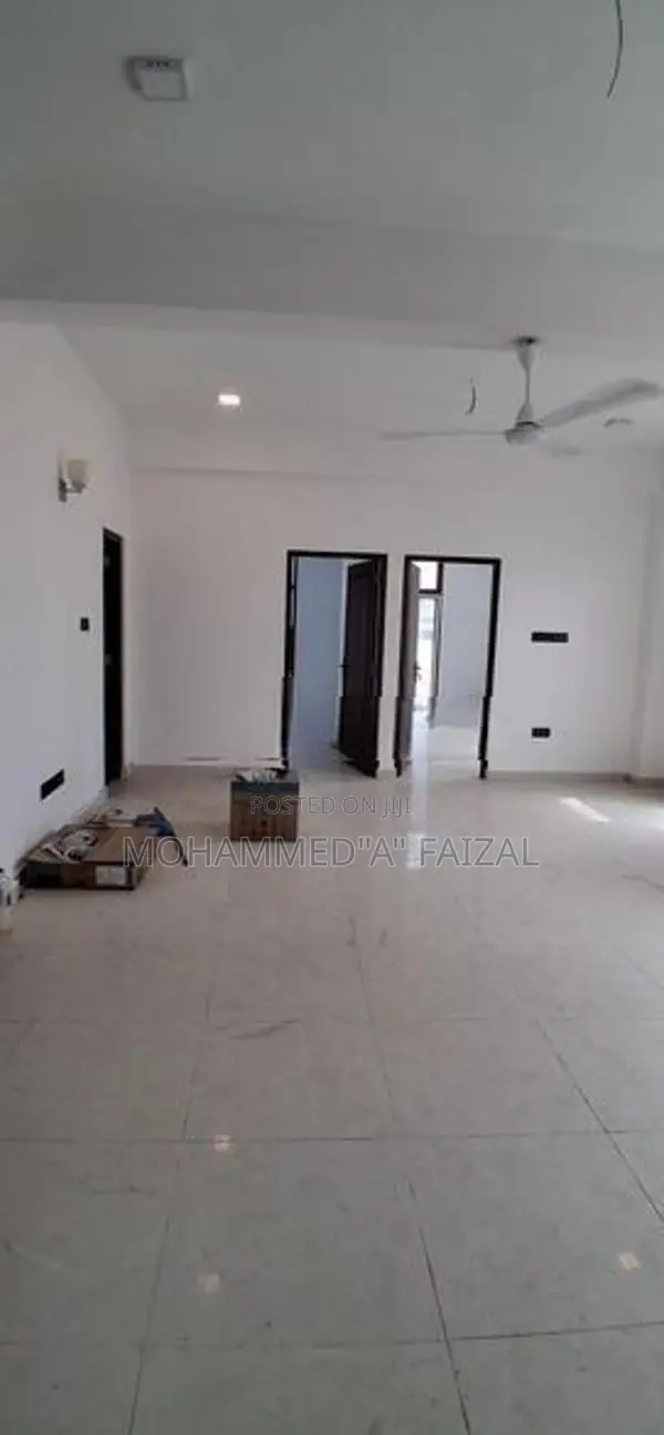 Apartment For Rent In 5th Lane Kollupity Colombo.03