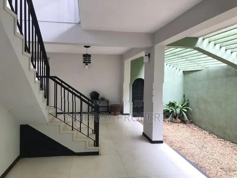 ARCHITECT-DESIGNED HOUSE FOR SALE – KIRIBATHGODA(HO-GAMKG-243)