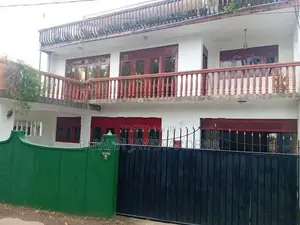 3 Story House for Sale - 50m to Negombo Road Mabola, Wattala