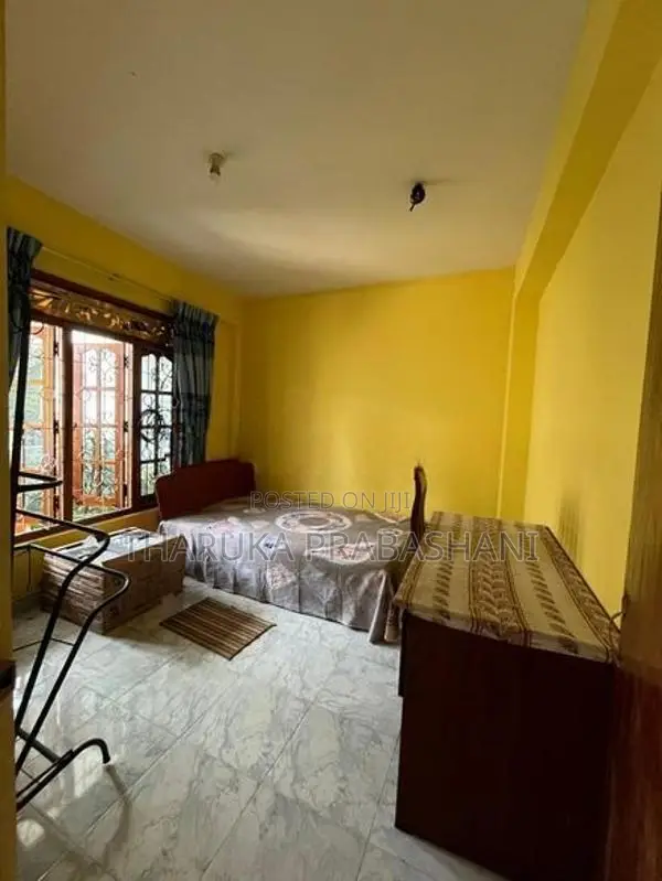 Room for Rent - Pilimathalawa