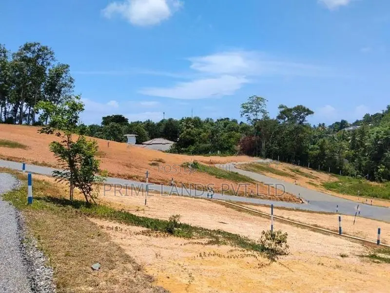 කළුතර නගරය ලගින්ම ඉඩමක් විකිණීමට