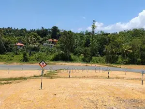 කළුතර නගරය ලගින්ම ඉඩමක් විකිණීමට