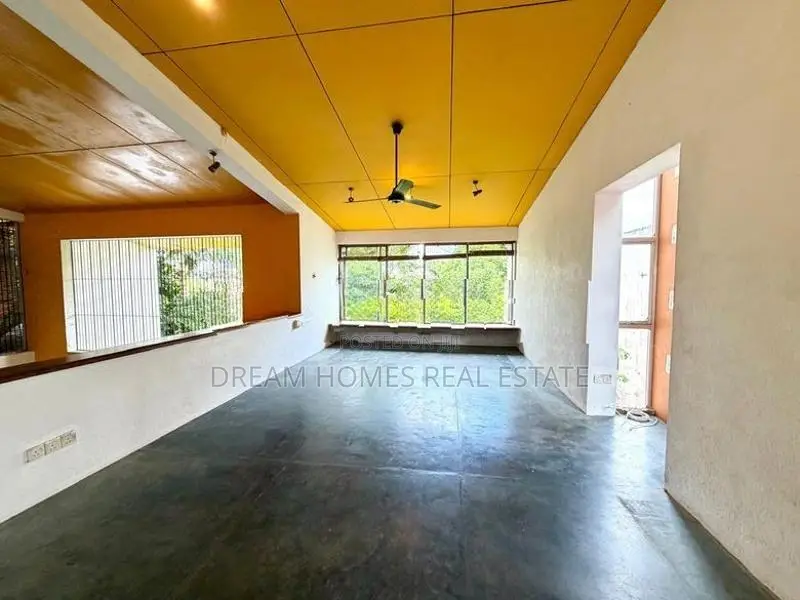 Luxury Two-Storey Family House for Sale – Thalawathugoda