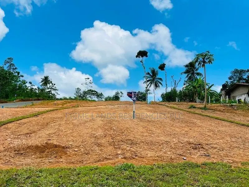 Residential Land for Sale in Aluthwala
