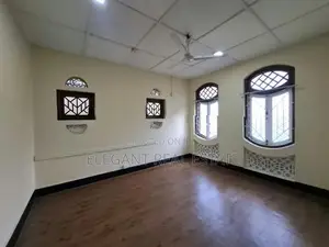 04 Bedroom Unfurnished Upstair House for Rent in Colombo 4 (A6541)