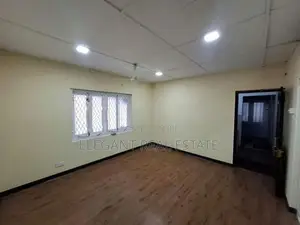 04 Bedroom Unfurnished Upstair House for Rent in Colombo 4 (A6541)