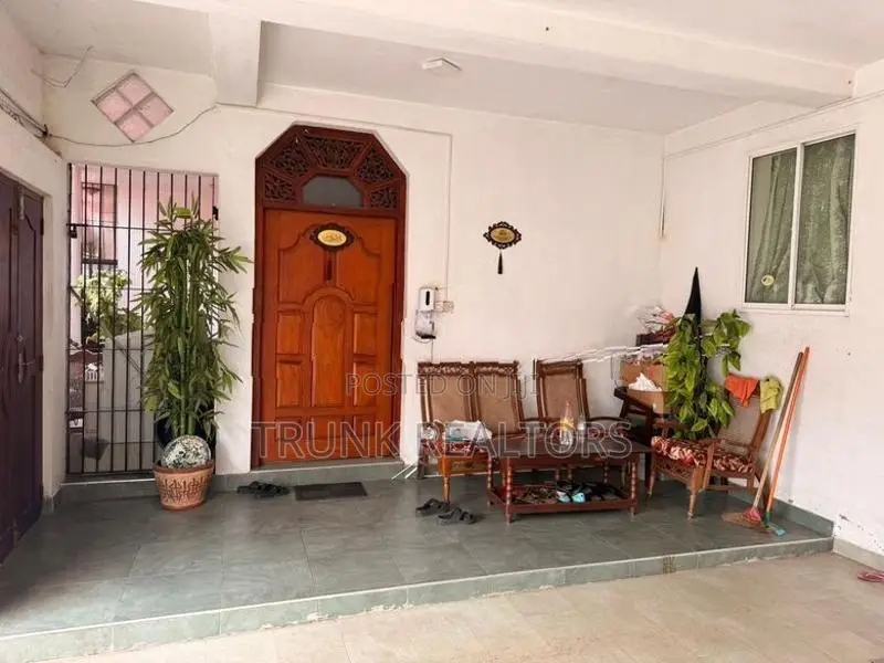 Colombo 05 05BR House For Rent (NK11694)