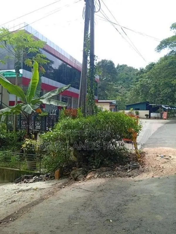 Beautiful land in uthuwankanda