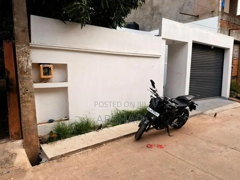 8 Perches House for Sale in Polwatha Welampitiya