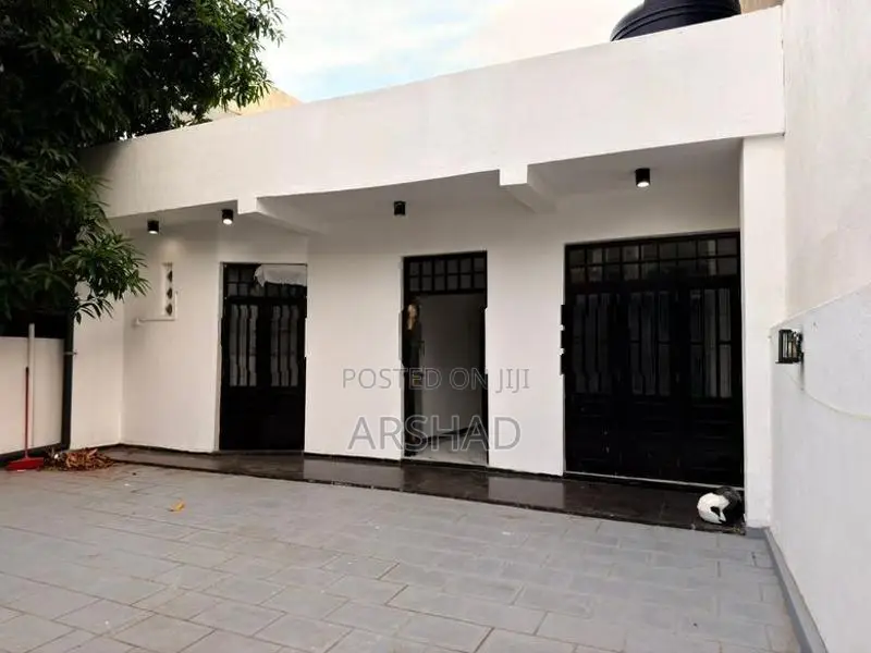 8 Perches House for Sale in Polwatha Welampitiya