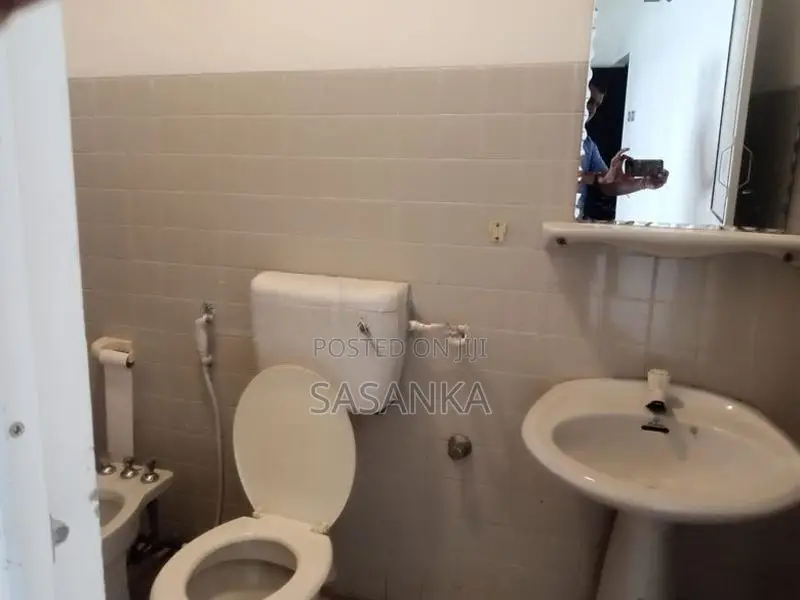 Nugegoda Diyawanna Garden 2500 Sqft Office Space for Rent