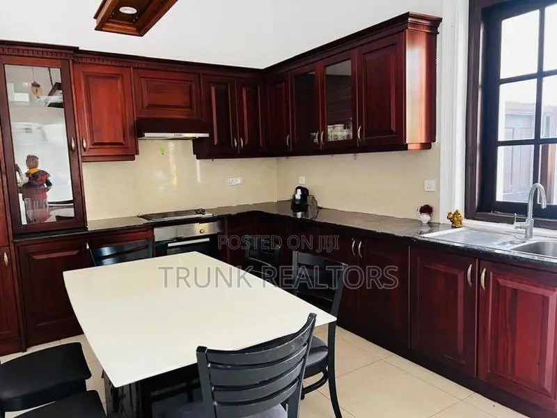 Kotte 04BR House For Rent (NK11680)