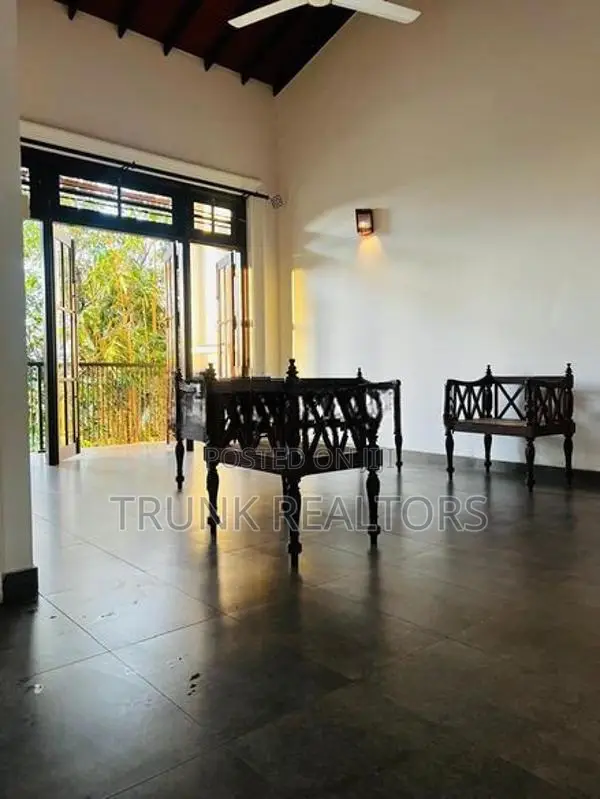 Kotte 04BR House For Rent (NK11680)
