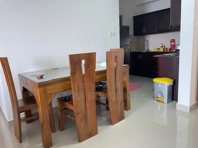 Apartment for Rent in Oval View Residences - Ref 69 Colombo 8